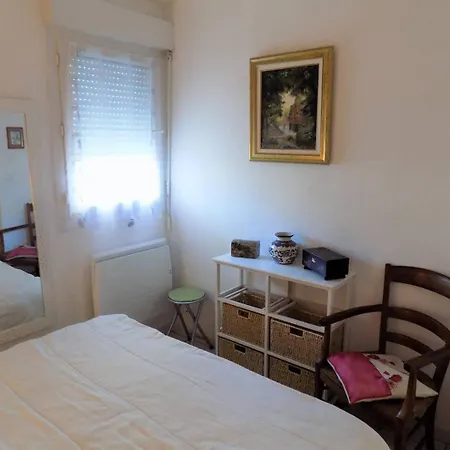 - Au Coeur Du Centre-ville - à Seulement 200m Royan