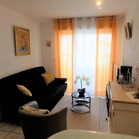 Apartment - Au Coeur Du Centre-ville - A Seulement 200m Royan