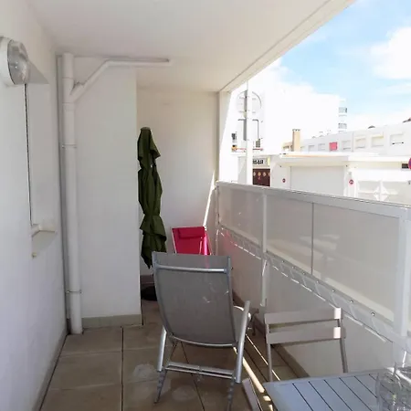 - Au Coeur Du Centre-ville - A Seulement 200m Apartment
