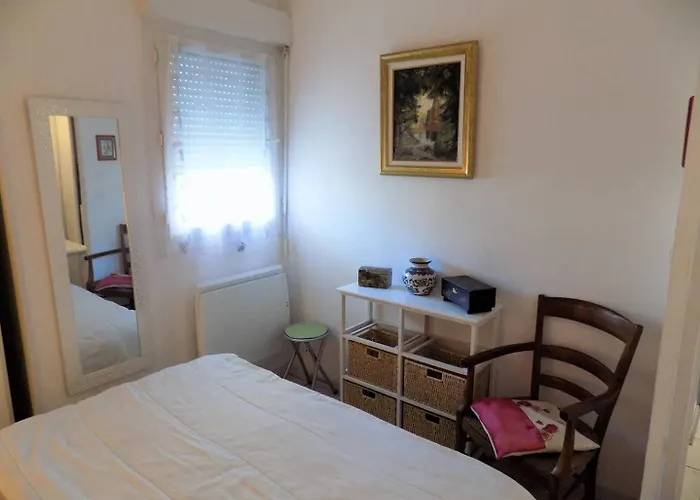 - Au Coeur Du Centre-ville - A Seulement 200m Royan